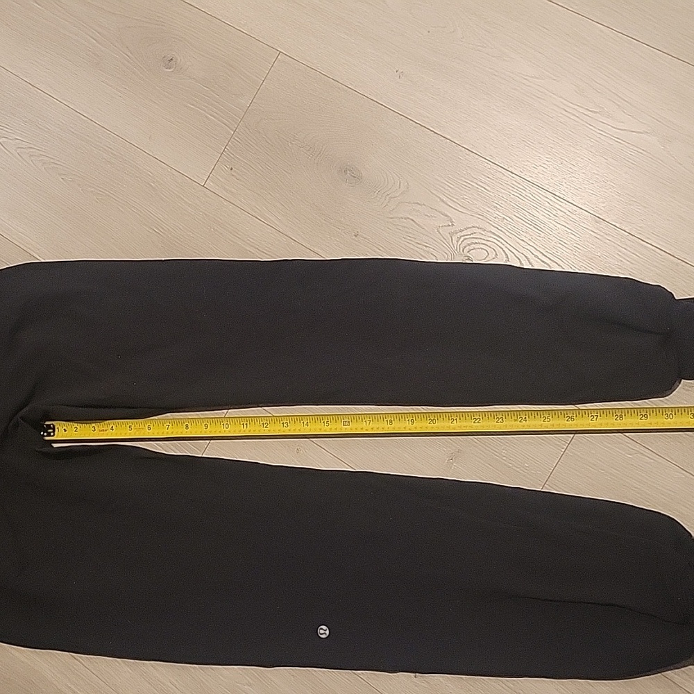 Vintage Lululemon Leggings with feet - Picture 7 of 7